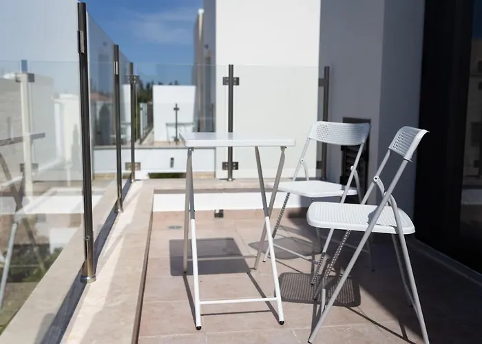 Prázdninový dům Townhouse Flower - 2br Coastal Retreat Near Coralia