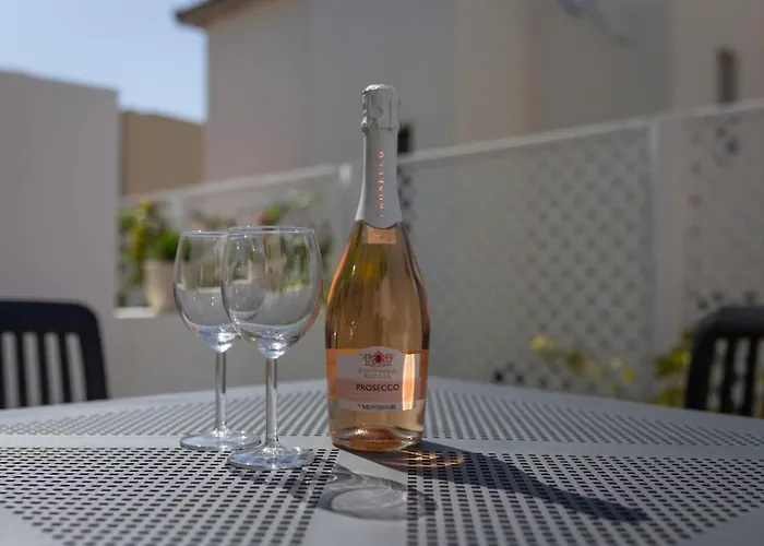 Prázdninový dům Townhouse Flower - 2br Coastal Retreat Near Coralia Pegeia