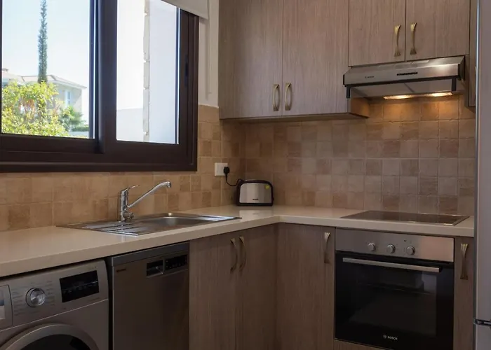 Prázdninový dům Townhouse Flower - 2br Coastal Retreat Near Coralia Pegeia