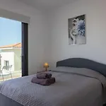 Townhouse Flower - 2br Coastal Retreat Near Coralia Holiday home Peyia