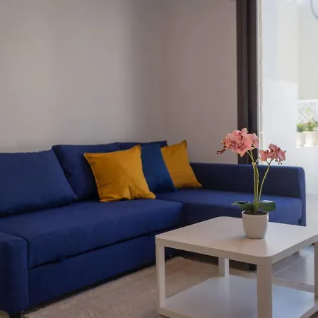 Townhouse Flower - 2br Coastal Retreat Near Coralia * Peyia