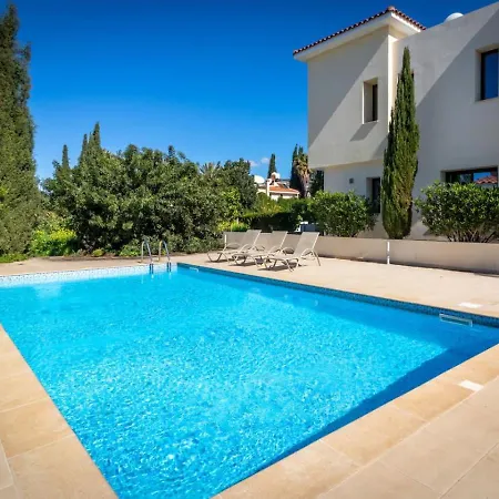 Hébergement de vacances Townhouse Flower - 2br Coastal Retreat Near Coralia *