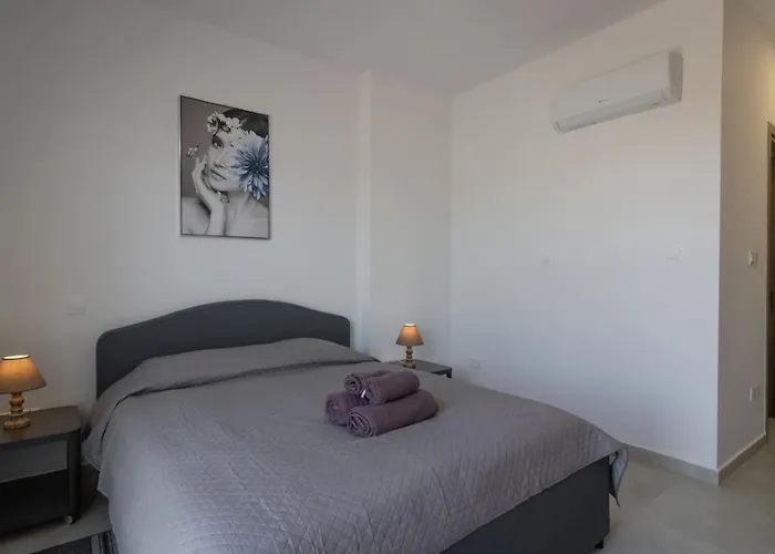 Townhouse Flower - 2br Coastal Retreat Near Coralia Casa vacanze