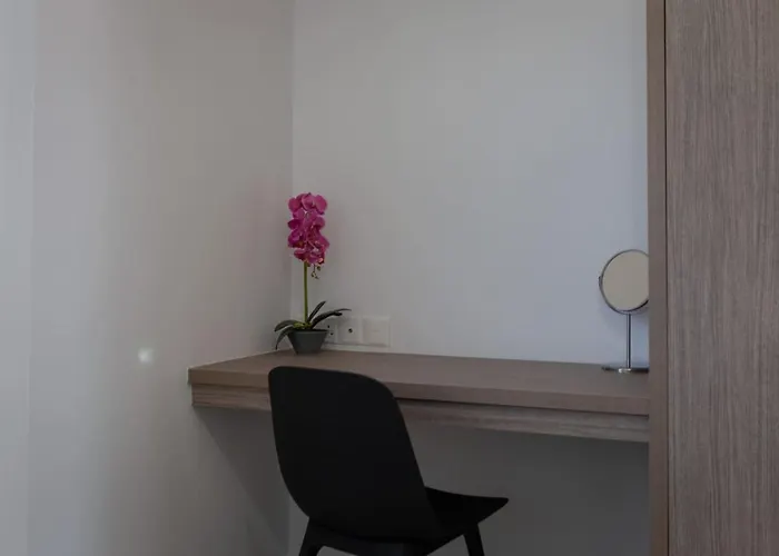 Casa vacanze Townhouse Flower - 2br Coastal Retreat Near Coralia *